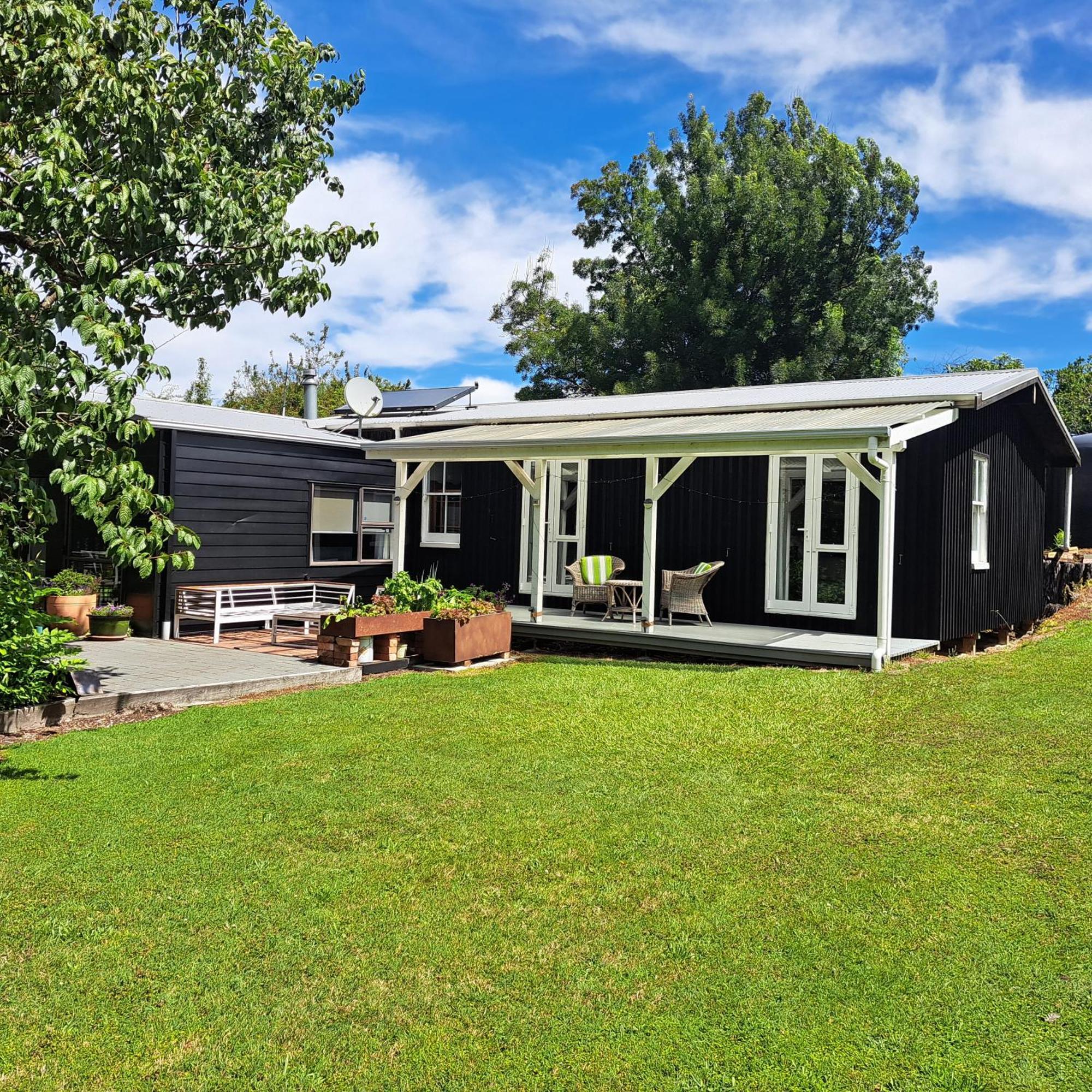 The Homestead Taupo Exterior photo